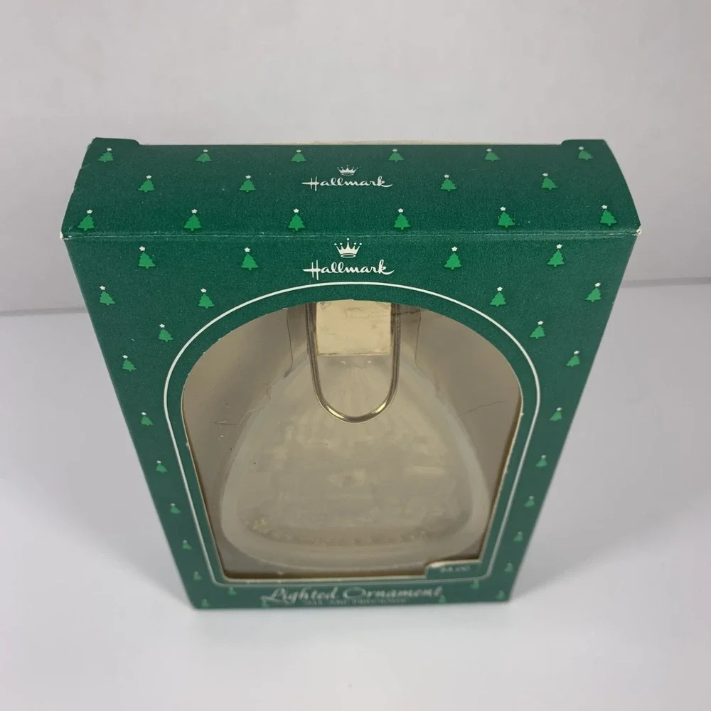 Hallmark 1984 Vintage  Light Up Ornament- 